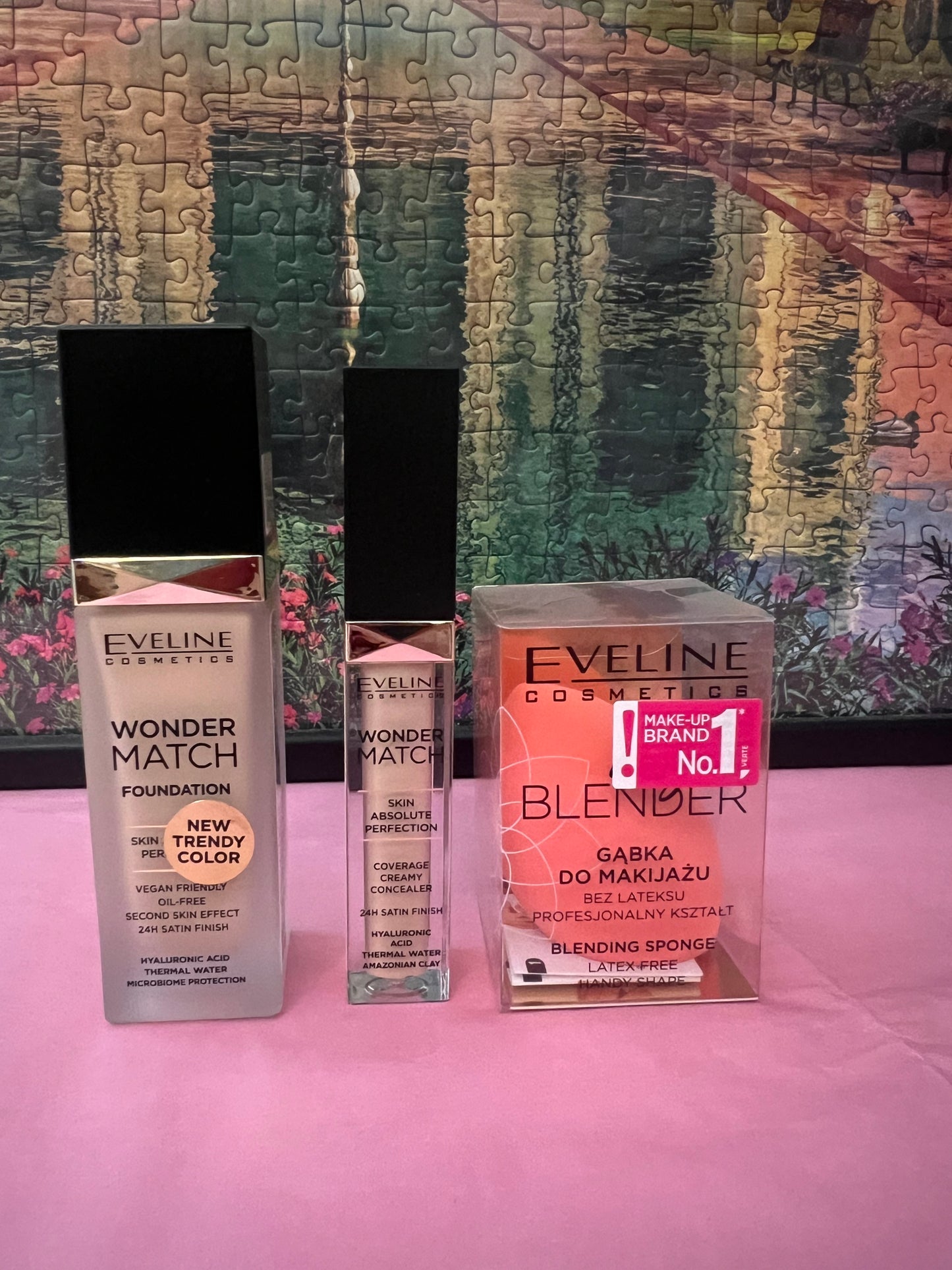 1 Fondotinta + 1 Correttore + Regalo Spugna Trucco Eveline