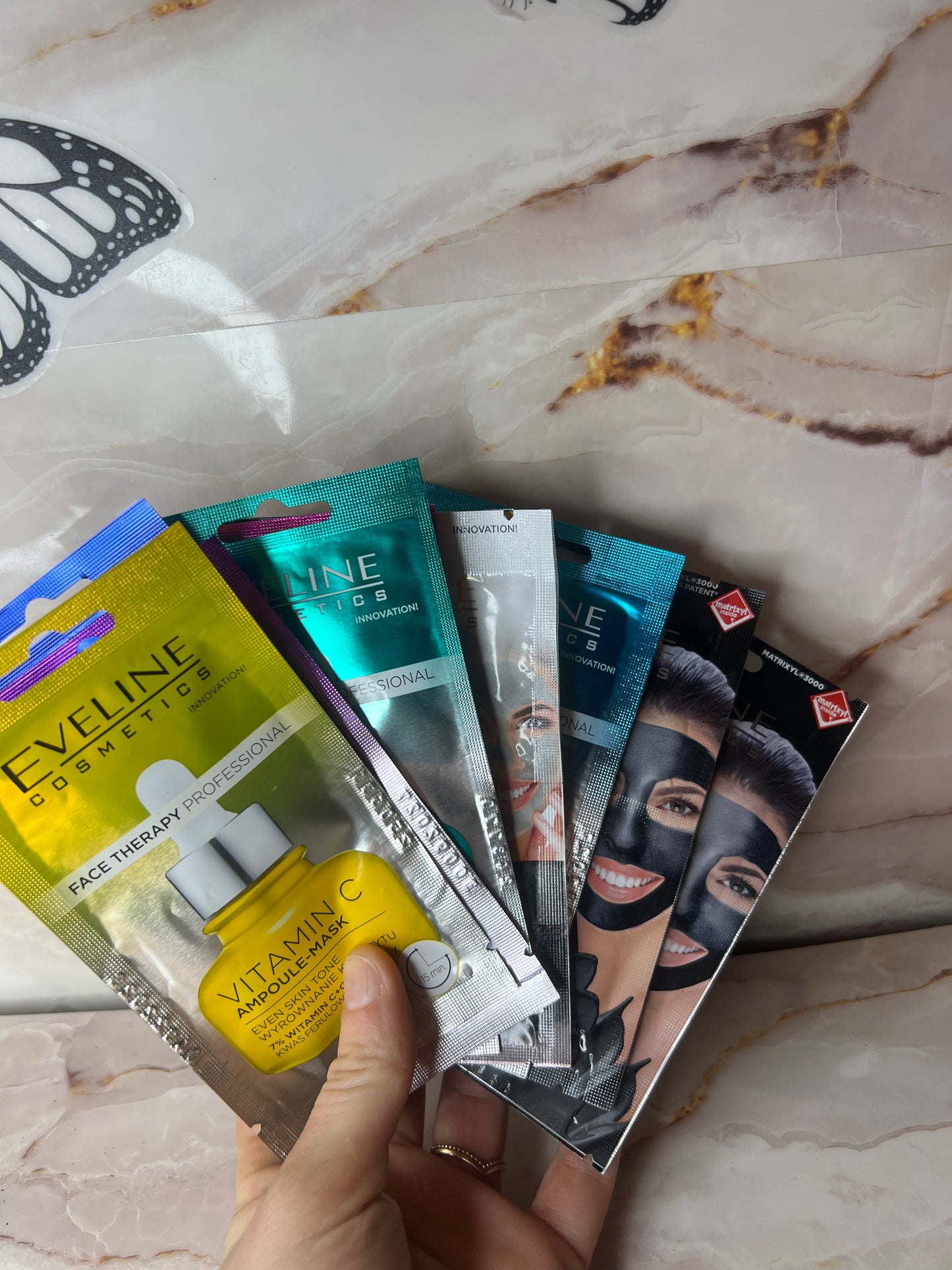 💖 Eveline Cosmetics – Set 10 Maschere Viso Trattamento Completo Glow & Detox