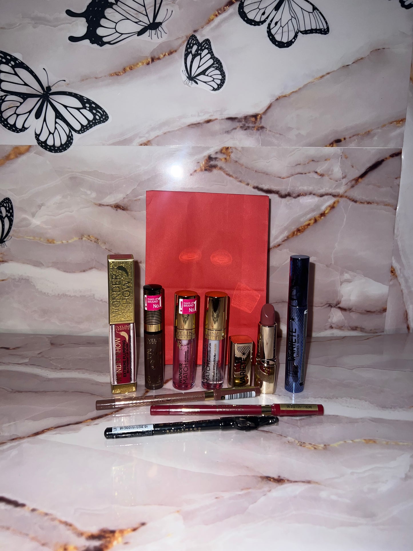 ⭐️💄 Mistery Bag 9 Prodotti Make-up Eveline Cosmetics💄⭐️