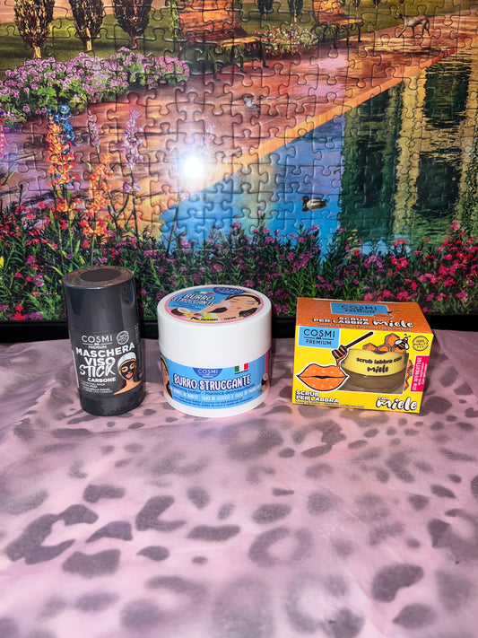 3 prodotti cosmi :maschera in stick carbone, scrub labbra, burro struccante